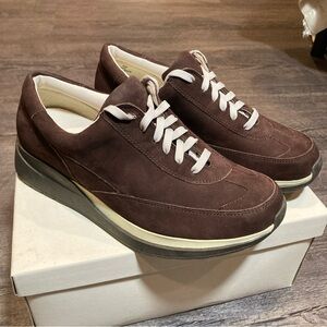 New Naturalizer Avalon Chocolate Leather Sneakers Women 9M Comfort Wedge Sporty
